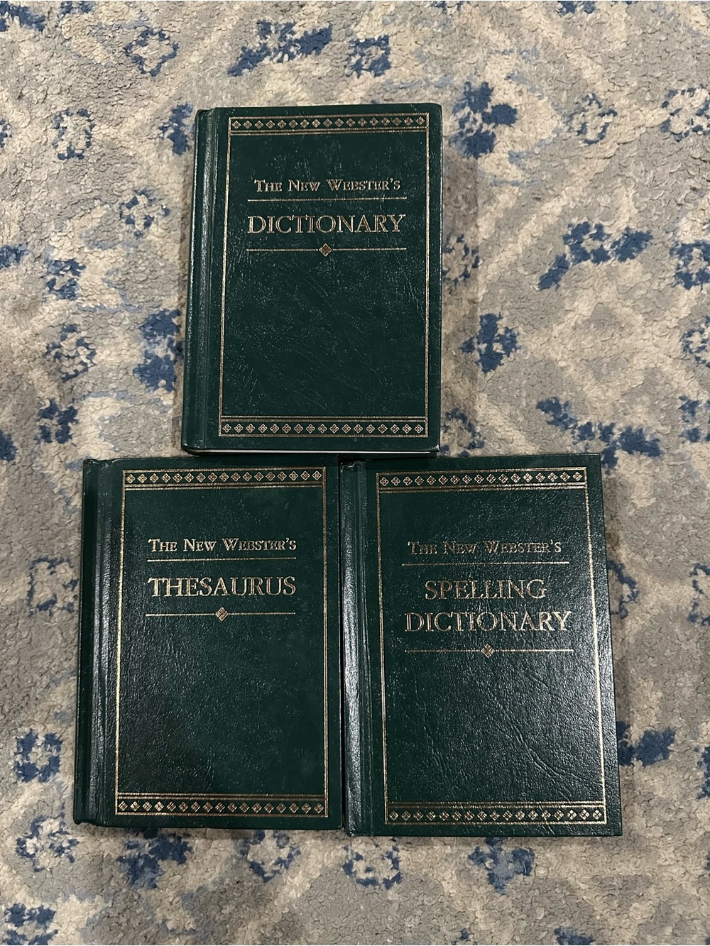 The New Webster’s Desk Reference Library Set - Picture 4 of 7